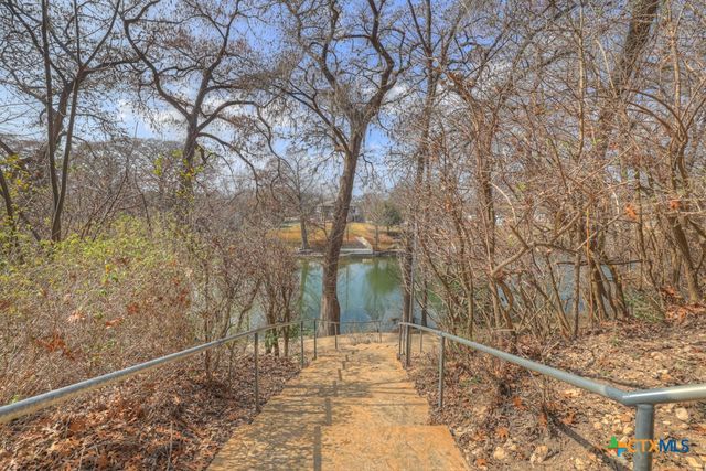 1247 Gruene Road 203, New Braunfels, TX 78130