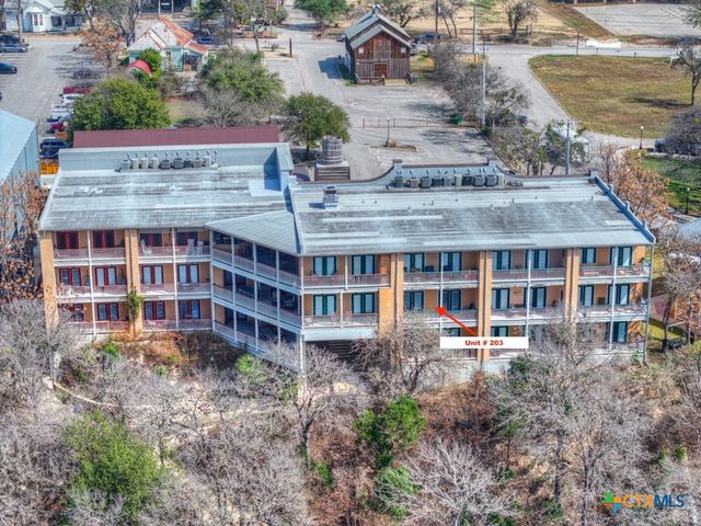 1247 Gruene Road 203, New Braunfels, TX 78130