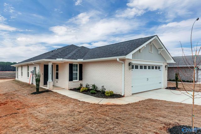 15366 Lapwing Cove, Athens, AL 35611