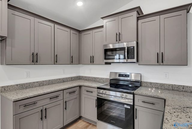 15366 Lapwing Cove, Athens, AL 35611