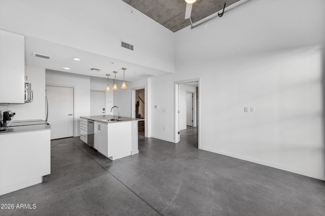 1130 N 2ND Street 102, Phoenix, AZ 85004