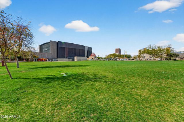 1130 N 2ND Street 102, Phoenix, AZ 85004