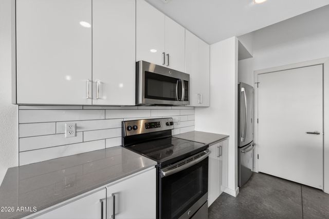 1130 N 2ND Street 102, Phoenix, AZ 85004