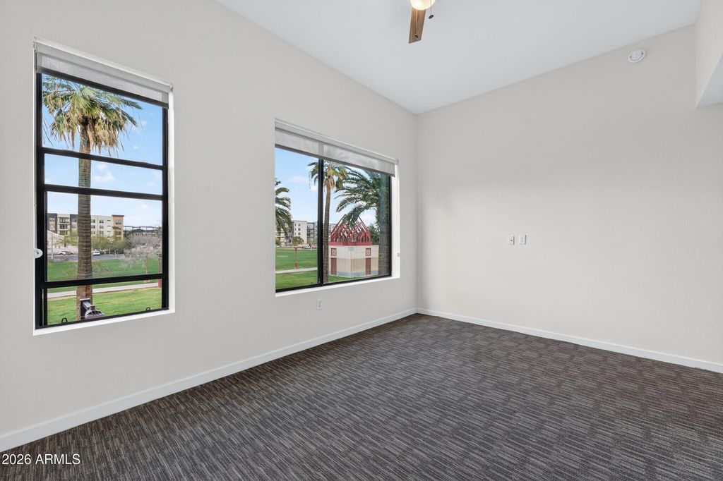 Image 29 of property listing at 1130 N 2ND Street 102, Phoenix, AZ 85004