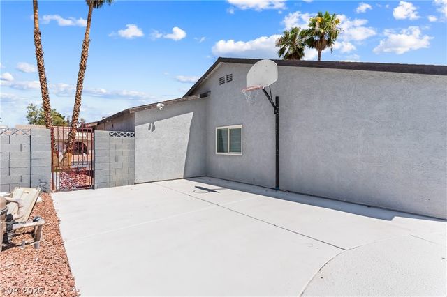 3219 Anacapa Way, Las Vegas, NV 89146