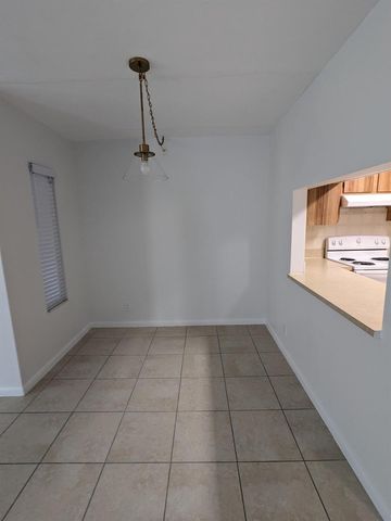 711 Sunny Pine Way B1, Greenacres, FL 33415