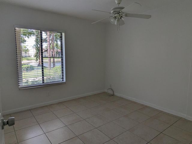 711 Sunny Pine Way B1, Greenacres, FL 33415