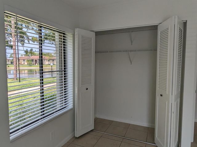 711 Sunny Pine Way B1, Greenacres, FL 33415