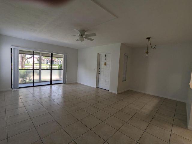 711 Sunny Pine Way B1, Greenacres, FL 33415