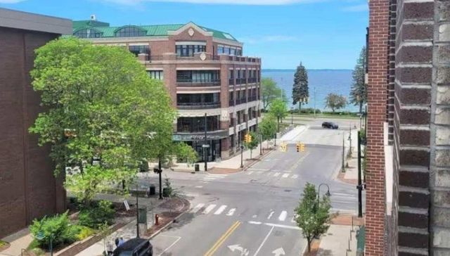 113 Park Street, Traverse City, MI 49684