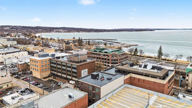 113 Park Street, Traverse City, MI 49684