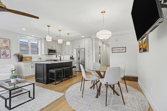 113 Park Street, Traverse City, MI 49684