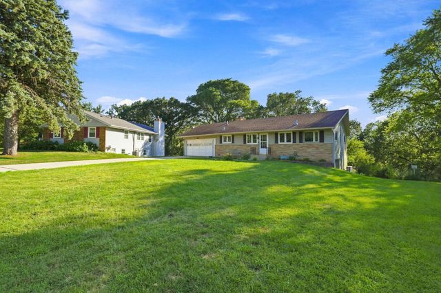 604 23rd Street NE, Rochester, MN 55906
