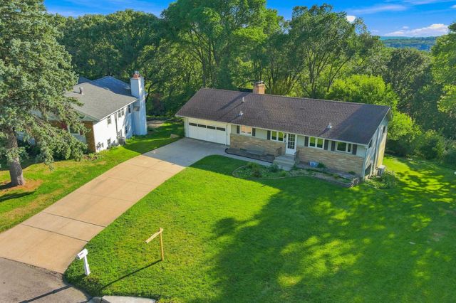 604 23rd Street NE, Rochester, MN 55906