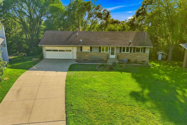 604 23rd Street NE, Rochester, MN 55906