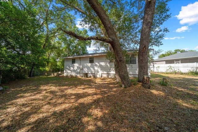4103 HOLLY HILL, Lady Lake, FL 32159