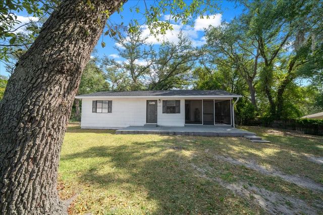 4103 HOLLY HILL, Lady Lake, FL 32159