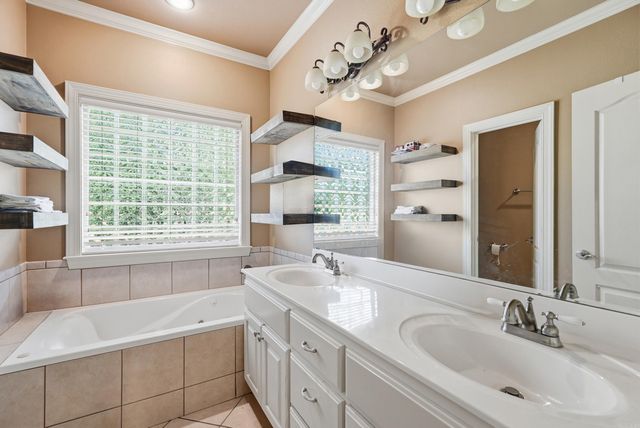 7426 Peach Blossom Drive, Benton, AR 72019