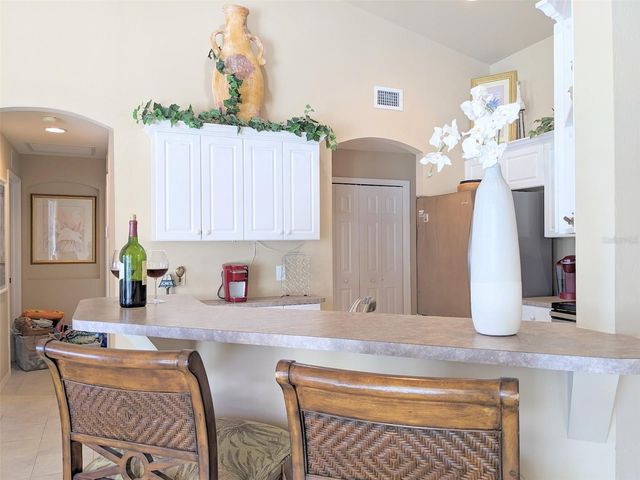 546 SE 4TH STREET, Cape Coral, FL 33990