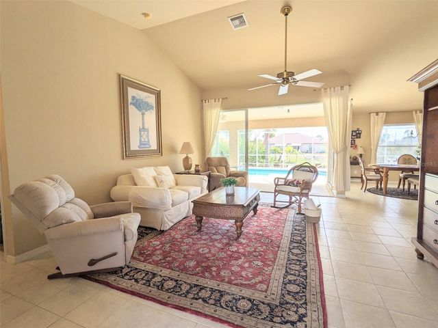 546 SE 4TH STREET, Cape Coral, FL 33990