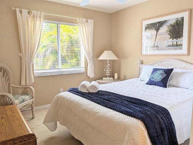 546 SE 4TH STREET, Cape Coral, FL 33990