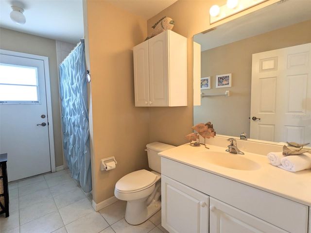 546 SE 4TH STREET, Cape Coral, FL 33990