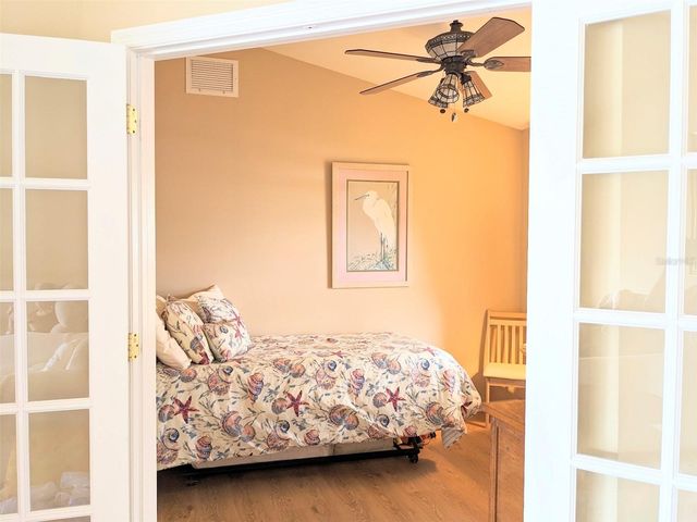 546 SE 4TH STREET, Cape Coral, FL 33990