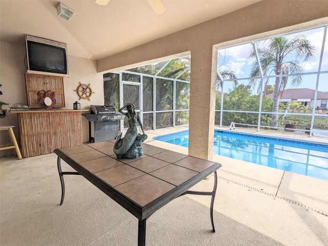 546 SE 4TH STREET, Cape Coral, FL 33990