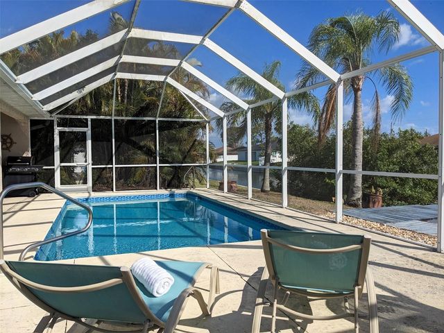 546 SE 4TH STREET, Cape Coral, FL 33990