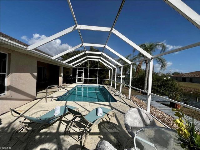 546 SE 4TH STREET, Cape Coral, FL 33990