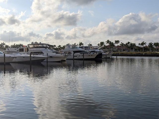 546 SE 4TH STREET, Cape Coral, FL 33990