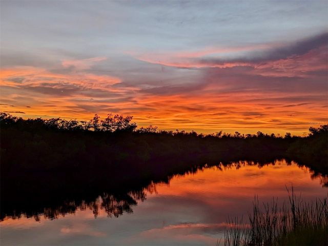 546 SE 4TH STREET, Cape Coral, FL 33990