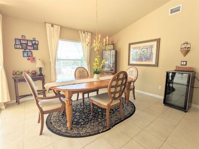 546 SE 4TH STREET, Cape Coral, FL 33990