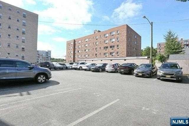 25 Jefferson Street 6D, Hackensack, NJ 07601