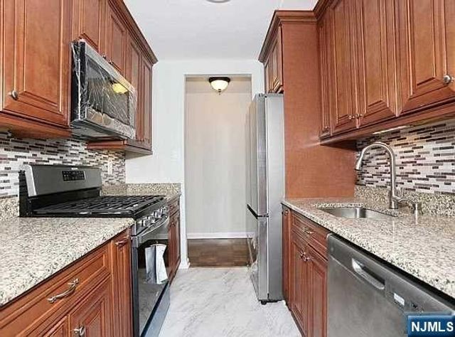 25 Jefferson Street 6D, Hackensack, NJ 07601