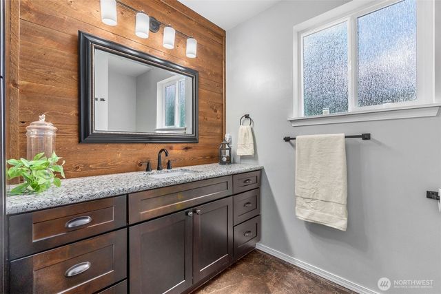 17718 Mulqueen Road SE, Rainier, WA 98576