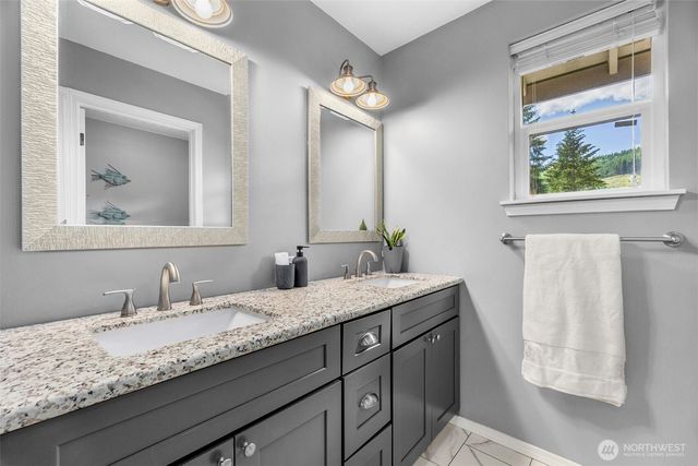 17718 Mulqueen Road SE, Rainier, WA 98576