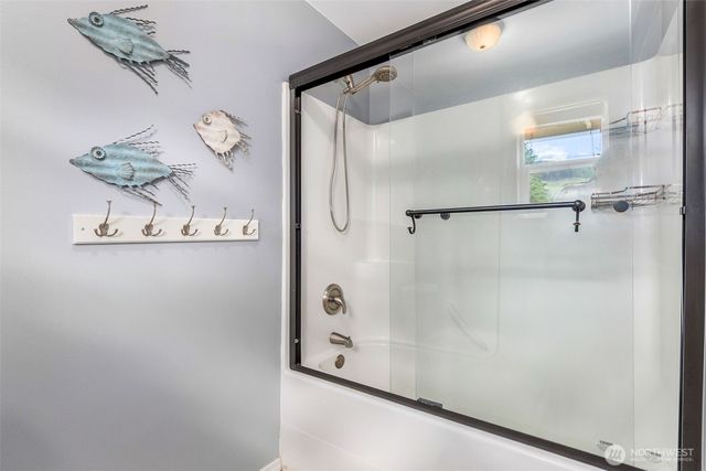 17718 Mulqueen Road SE, Rainier, WA 98576