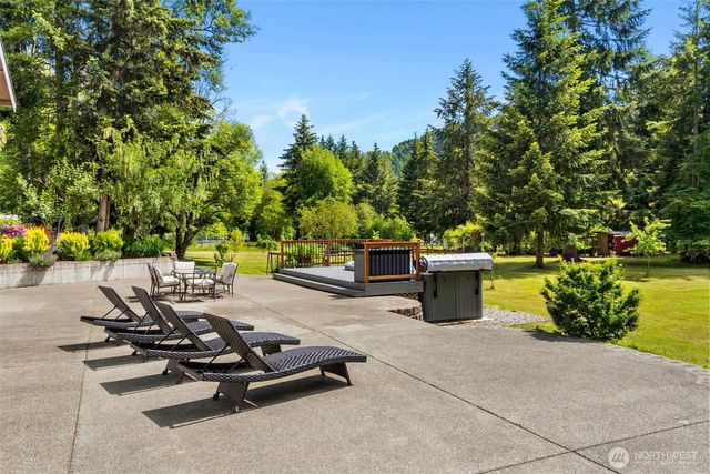 17718 Mulqueen Road SE, Rainier, WA 98576