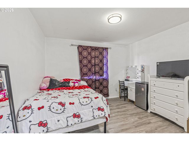 235 FLATT Rd, Kelso, WA 98626