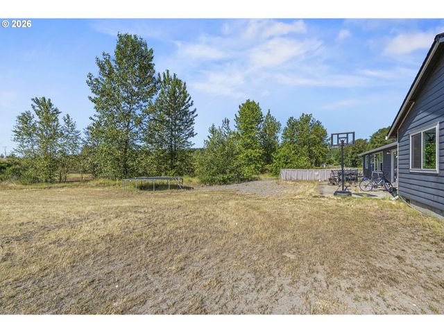 235 FLATT Rd, Kelso, WA 98626