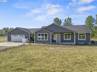 235 FLATT Rd, Kelso, WA 98626