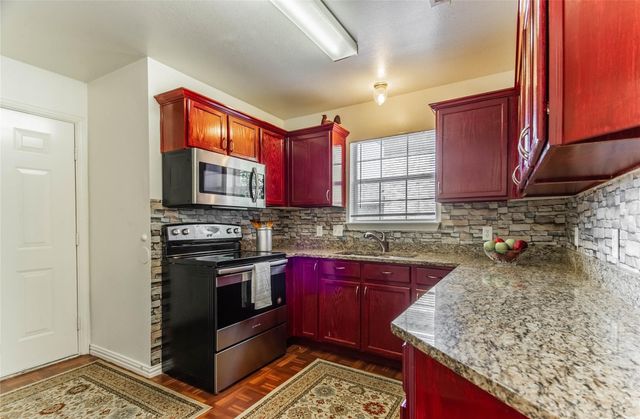 1953 Timber Oaks Drive, Garland, TX 75040