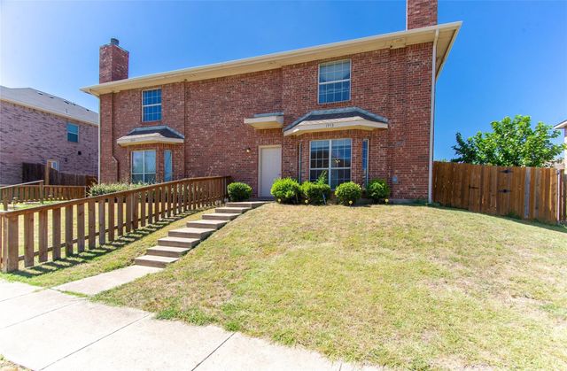 1953 Timber Oaks Drive, Garland, TX 75040