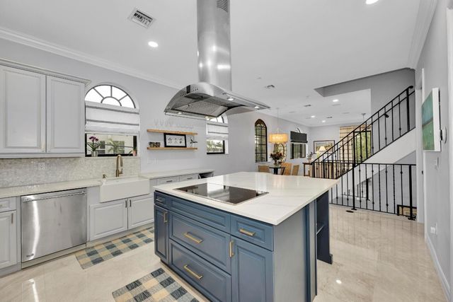 2260 SE 7 Street, Pompano Beach, FL 33062