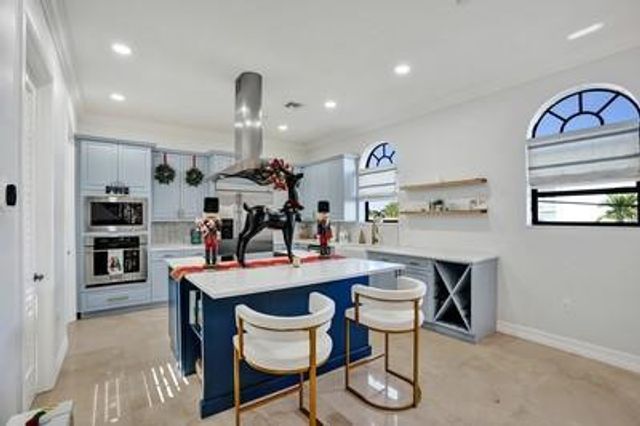 2260 SE 7 Street, Pompano Beach, FL 33062