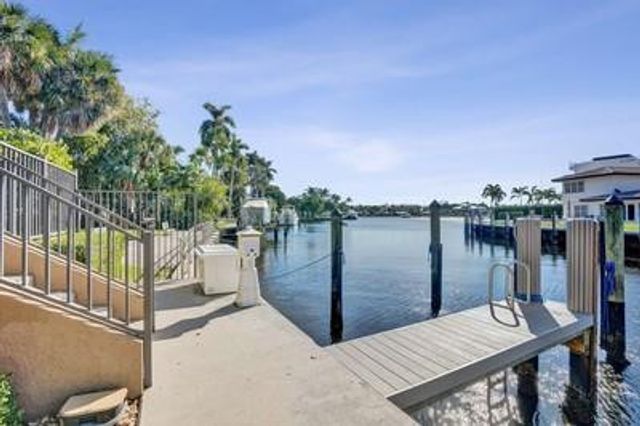 2260 SE 7 Street, Pompano Beach, FL 33062