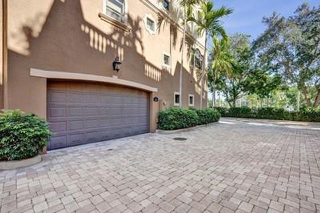 2260 SE 7 Street, Pompano Beach, FL 33062