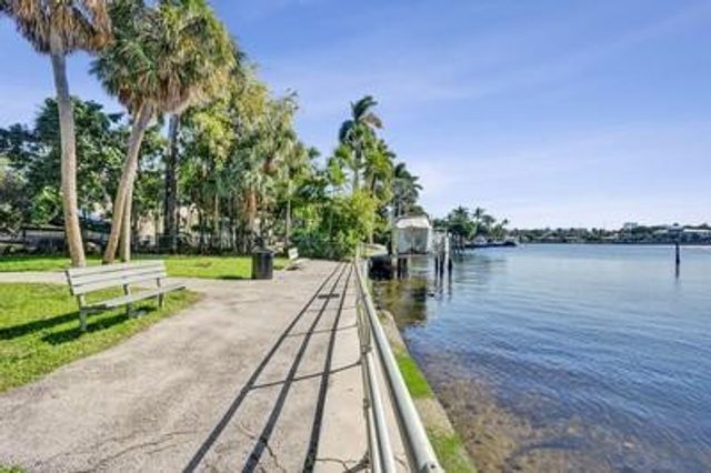 2260 SE 7 Street, Pompano Beach, FL 33062