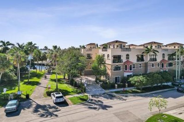 2260 SE 7 Street, Pompano Beach, FL 33062